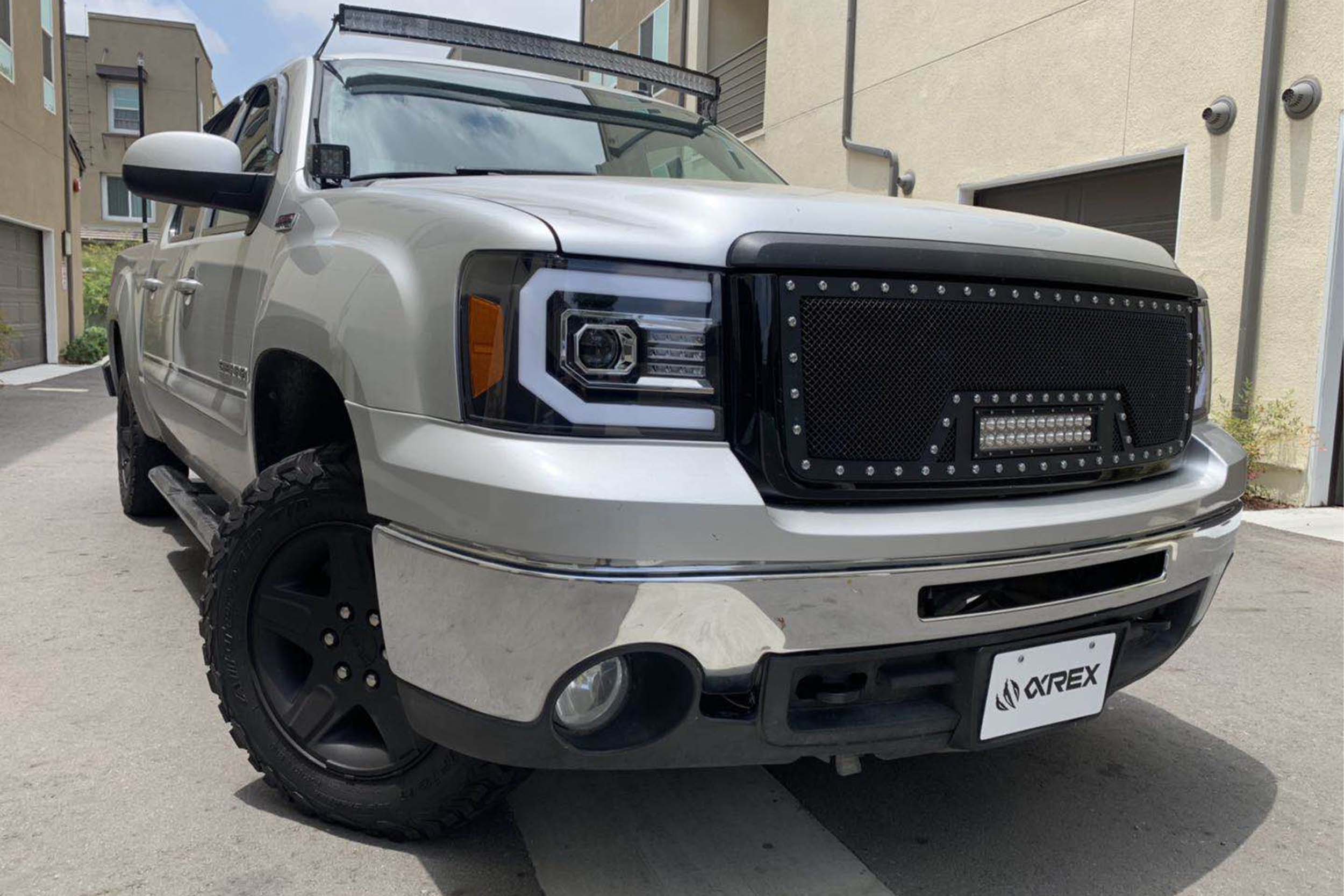 Pair Z71 4x4 Decals For GMC Sierra 2007-2013 – Chrome Fade Graphics – GM Genuine