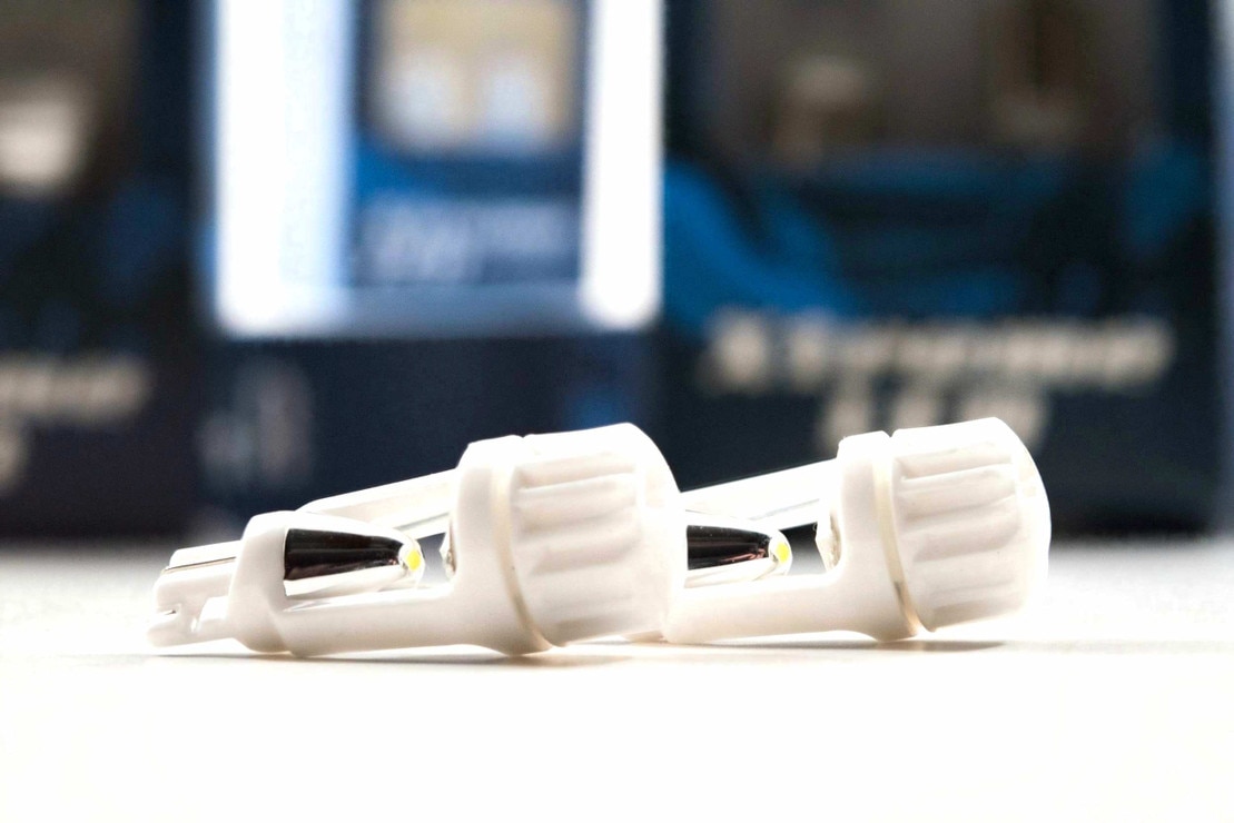 AUXBEAM 921 T15 LED Reverse Light Bulbs – 2-Pack For GMC Sierra 1500-3500 HD (2014-2022)